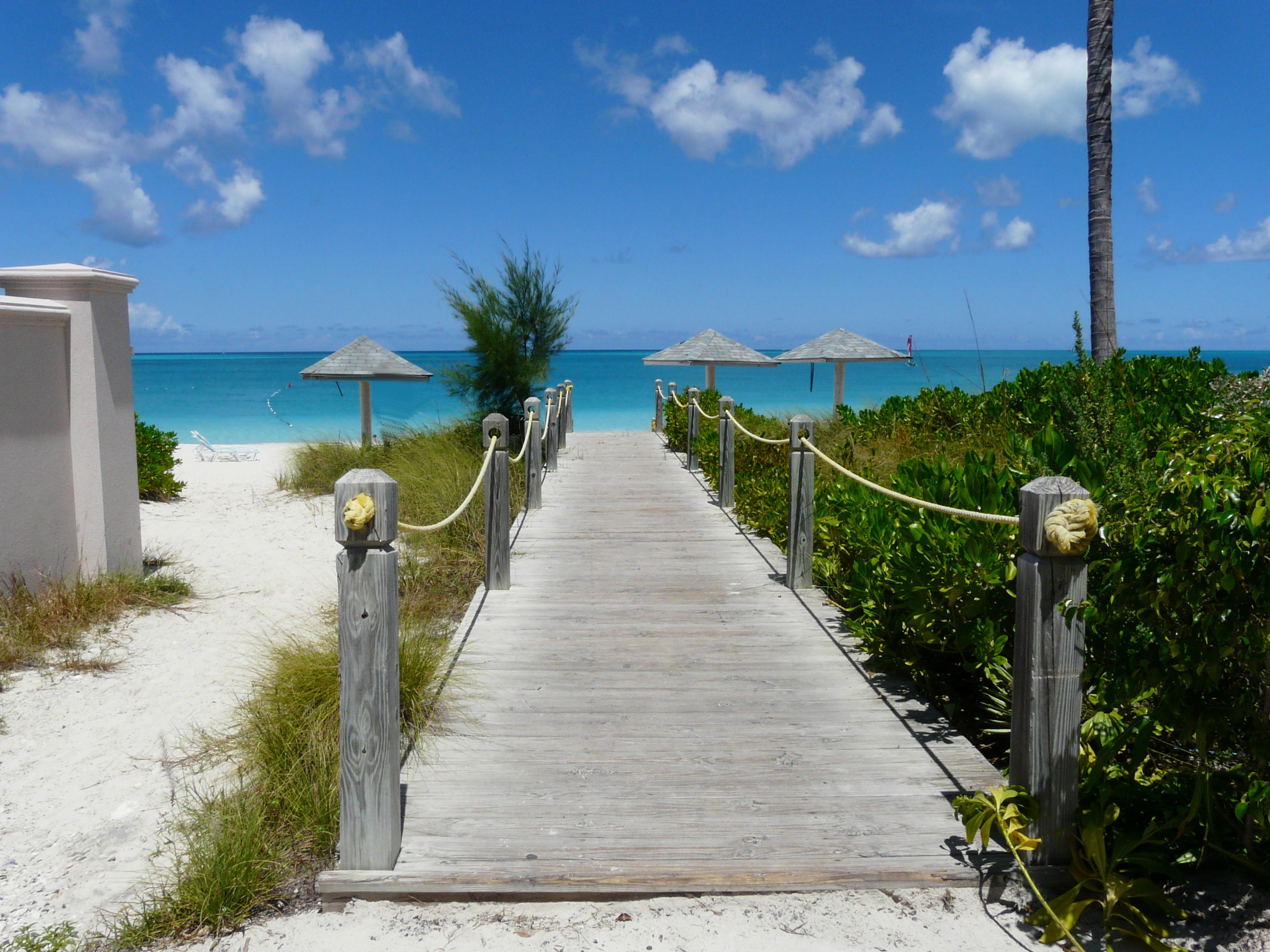 Ports Of Call Resort Grace Bay Exterior foto